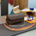 Louis Vuitton Wallet on Chain Ivy M81911 Brown